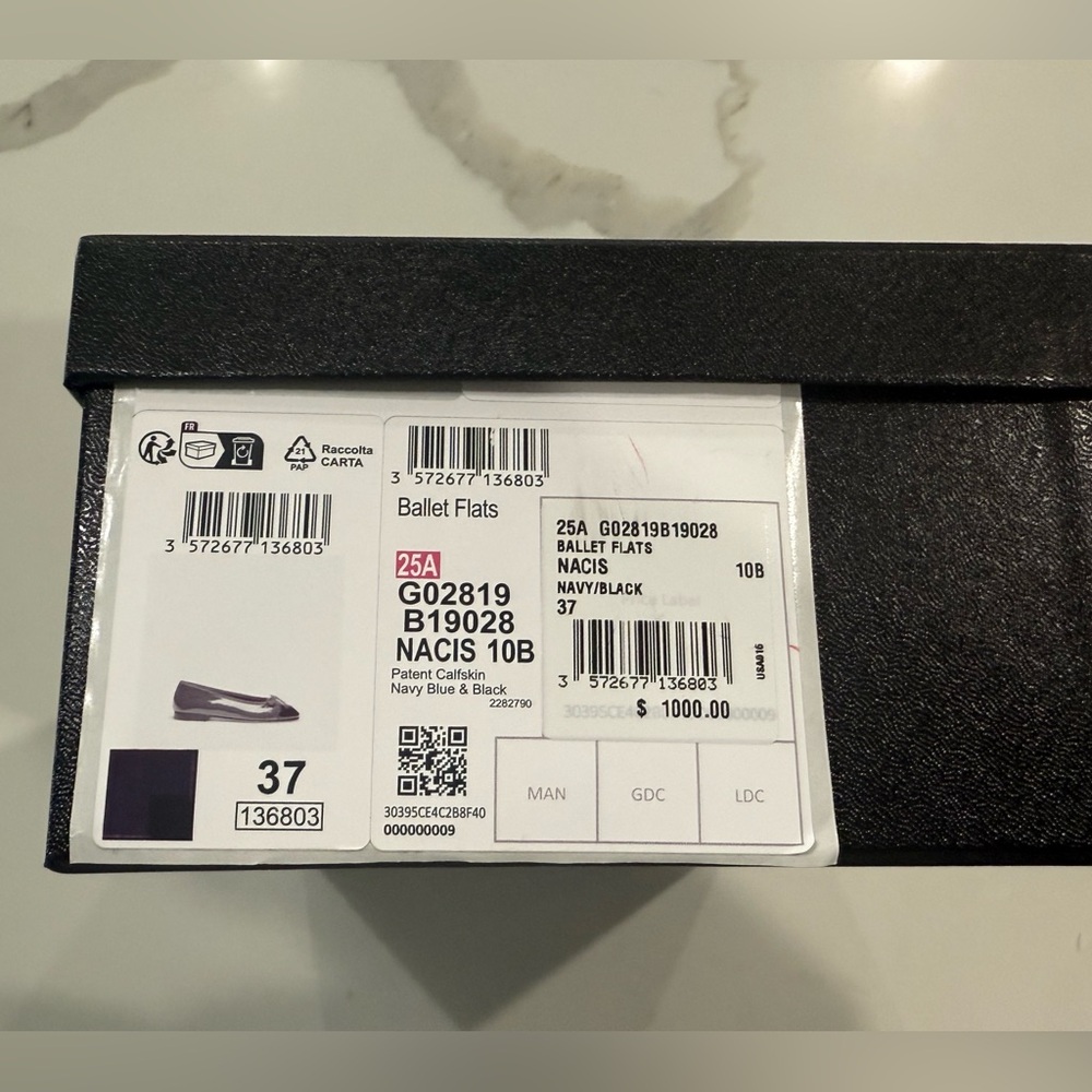 NWT Chanel ballerina - Navy and black patent calfskin, size 37 (US7) - Picture 3 of 8